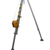 Trípode telescópico de aluminio. Altura de 1,35 a 2,40m. Diametro de base de 1,14 a 2,10m. Capacidad 100 Kg. Malacate co